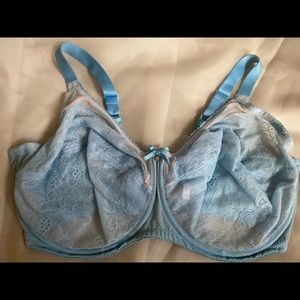 38G retro chic Wacoal lace bra